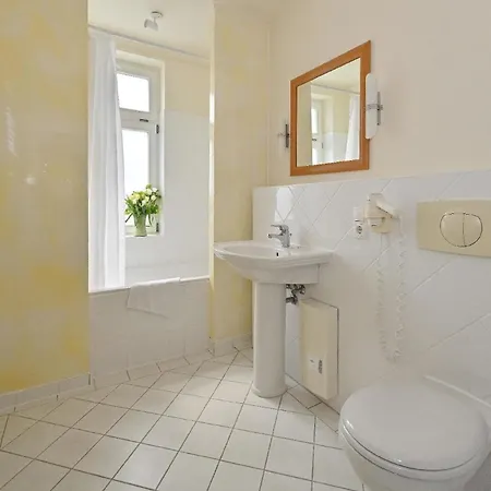 Apartment 9 Fuer Bis Zu Sechs Personen Sellin (Rugen)